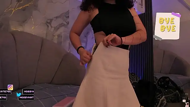 Snapshot of Katemoss70 chatting on February 1, 12:26 pm Katemoss70 online show from February 1, 12:26 pm