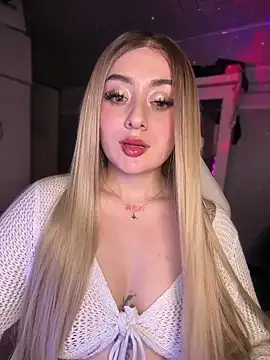 Sam Thompsoon  online show from April 9, 2:44 am