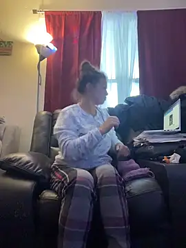 bustybunny25 online show from December 17, 2:56 pm