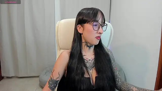 xisisxx online show from January 18, 11:44 pm