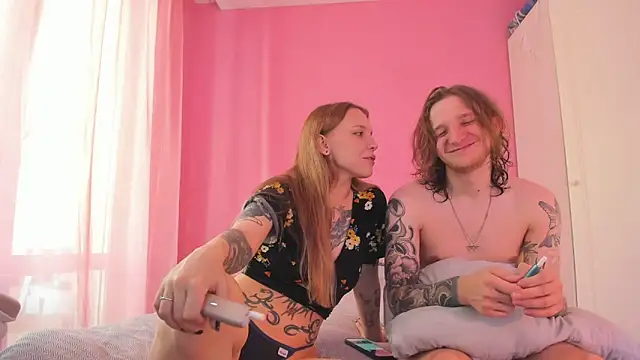 Snapshot of keyli_ink chatting on November 6, 6:47 am keyli ink online show from November 6, 6:47 am