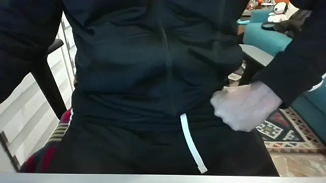 Snapshot of alessexxx24 chatting on October 7, 11:24 pm alessexxx24 online show from October 7, 11:24 pm