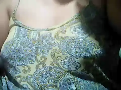 Snapshot of Sexyhorney4u chatting on April 13, 10:37 pm Sexyhorney4u online show from April 13, 10:37 pm