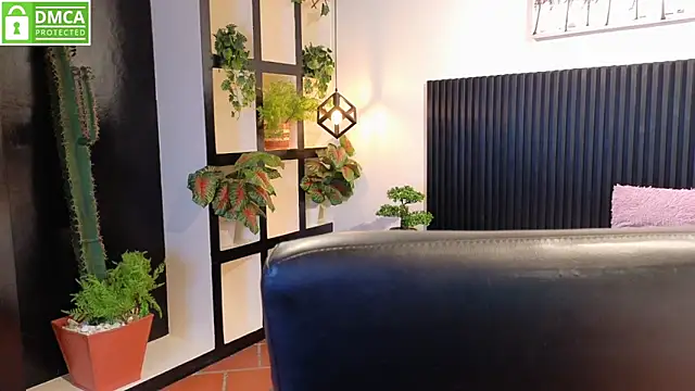 Ivy Gail online show from February 28, 4:13 am