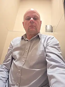 Snapshot of DaddyCumBumZA chatting on June 9, 1:34 pm DaddyCumBumZA online show from June 9, 1:34 pm