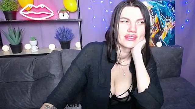 MilaLoona online show from January 23, 4:15 pm