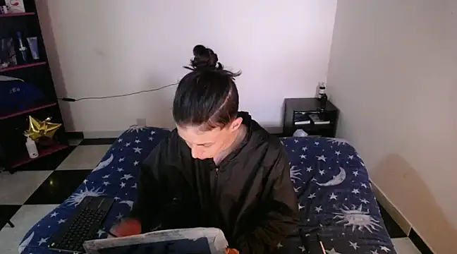 Snapshot of Cocain_Atenea chatting on February 2, 7:14 pm Cocain Atenea online show from February 2, 7:14 pm