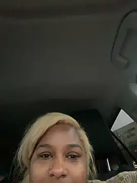 Snapshot of BigFineSelena chatting on March 15, 4:54 pm BigFineSelena online show from March 15, 4:54 pm