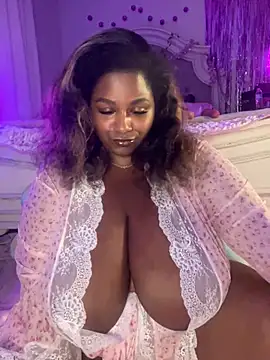 BigFineSelena online show from March 28, 10:37 am