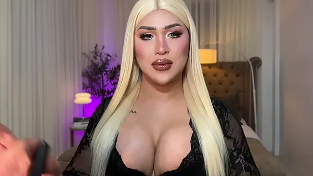 Your Majesty Tyra online show from October 2, 4:41 am