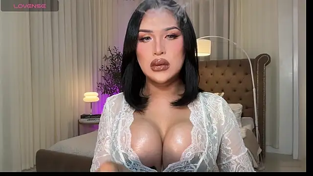 Your Majesty Tyra online show from February 20, 5:37 am