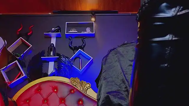 PerlaDivaio online show from January 10, 5:02 pm