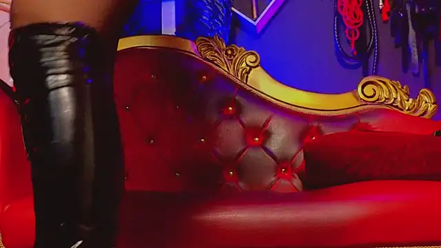 PerlaDivaio online show from February 11, 1:30 pm