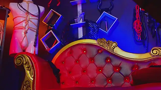 PerlaDivaio online show from March 18, 1:20 pm