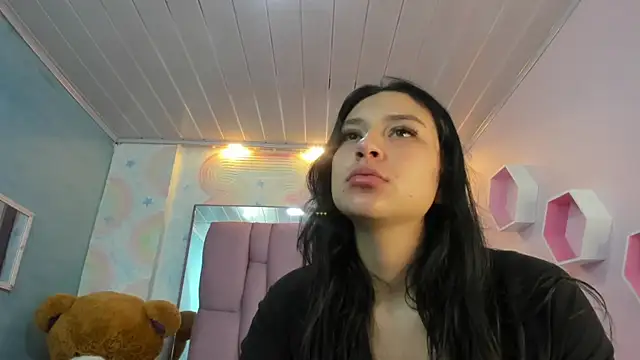 dayra angels online show from March 9, 9:03 pm