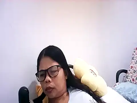 pinay milfxx online show from November 3, 5:31 am