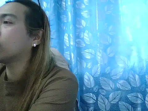Snapshot of Your_PrettyGirlxxx chatting on April 13, 12:05 am Your PrettyGirlxxx online show from April 13, 12:05 am