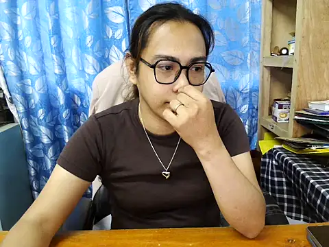 Snapshot of Your_PrettyGirlxxx chatting on June 11, 1:38 am Your PrettyGirlxxx online show from June 11, 1:38 am