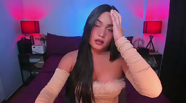 Snapshot of Jh3na chatting on January 18, 3:53 am Jh3na online show from January 18, 3:53 am