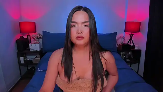 Snapshot of Jh3na chatting on November 6, 2:12 am Jh3na online show from November 6, 2:12 am