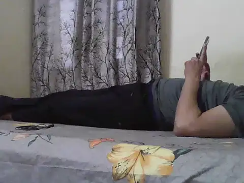 Snapshot of Desi_Rider_Aadi chatting on October 22, 10:37 am Desi Rider Aadi online show from October 22, 10:37 am