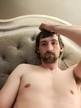 Snapshot of lewis7869 chatting on February 18, 11:11 am lewis7869 online show from February 18, 11:11 am