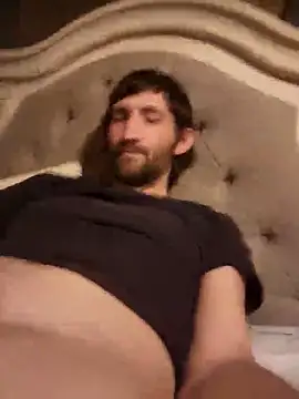 Snapshot of lewis7869 chatting on March 7, 1:18 pm lewis7869 online show from March 7, 1:18 pm