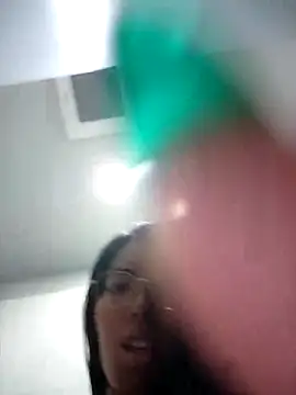 Snapshot of SheenaBrooke chatting on April 15, 4:52 am SheenaBrooke online show from April 15, 4:52 am