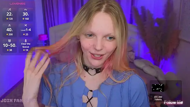 Snapshot of evangel1ne chatting on March 1, 4:22 pm evangel1ne online show from March 1, 4:22 pm