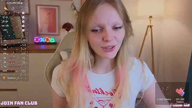 Snapshot of evangel1ne chatting on September 10, 9:37 pm evangel1ne online show from September 10, 9:37 pm