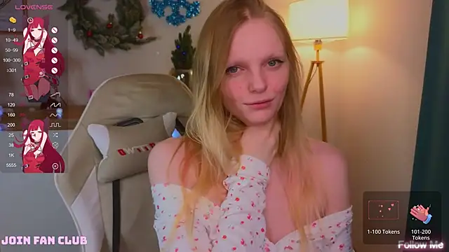 Snapshot of evangel1ne chatting on January 7, 9:39 pm evangel1ne online show from January 7, 9:39 pm