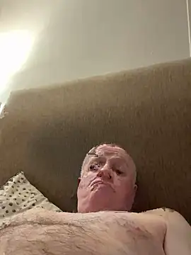 locallad88 online show from February 4, 11:38 pm