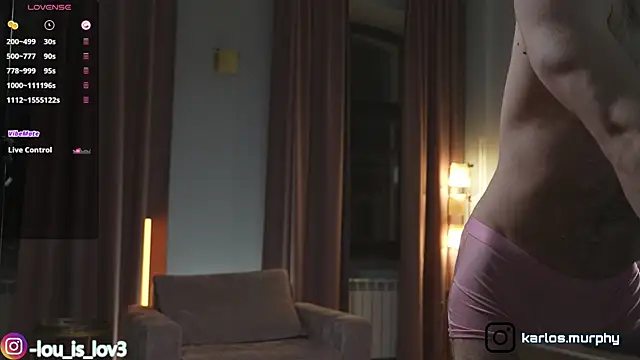 Snapshot of Louis_Karlos chatting on October 23, 3:17 am Louis Karlos online show from October 23, 3:17 am