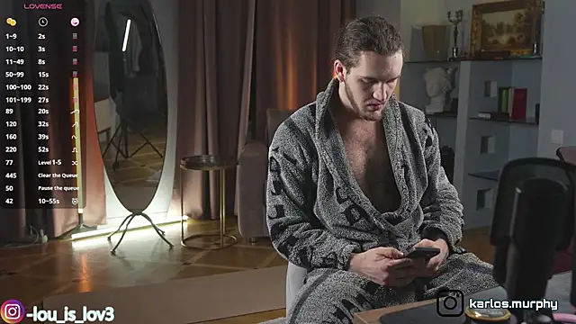 Snapshot of Louis_Karlos chatting on November 20, 3:50 am Louis Karlos online show from November 20, 3:50 am