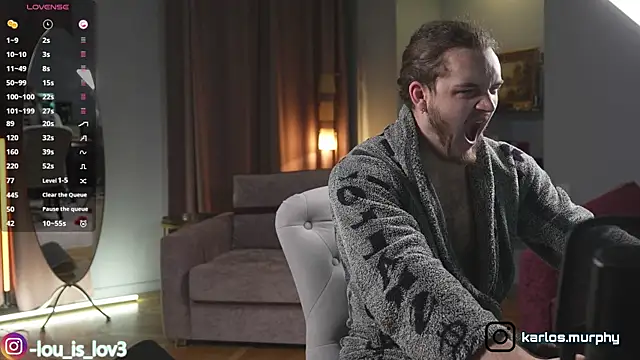 Snapshot of Louis_Karlos chatting on November 23, 3:50 am Louis Karlos online show from November 23, 3:50 am