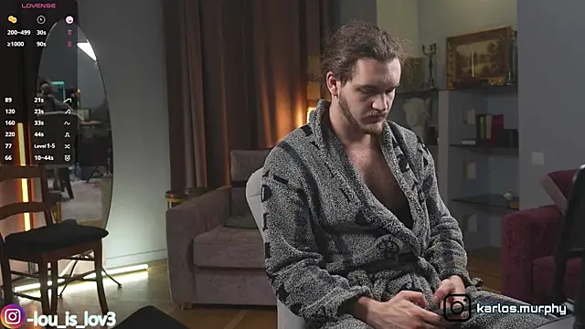 Snapshot of Louis_Karlos chatting on November 25, 4:45 am Louis Karlos online show from November 25, 4:45 am