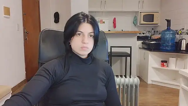 Snapshot of kyslrana chatting on July 9, 10:47 pm kyslrana online show from July 9, 10:47 pm