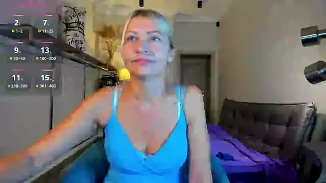 ZoeGrant online show from September 14, 6:51 pm