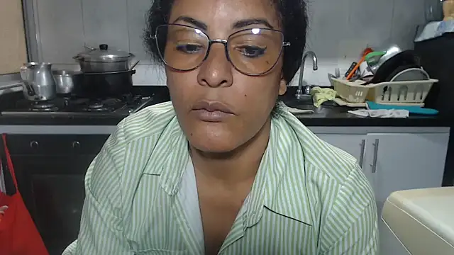 kateleyagrey online show from November 17, 9:20 pm