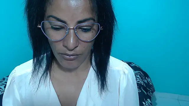 kateleyagrey online show from February 12, 6:36 pm