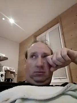 Snapshot of GeilerSchweizer chatting on January 31, 9:26 pm GeilerSchweizer online show from January 31, 9:26 pm