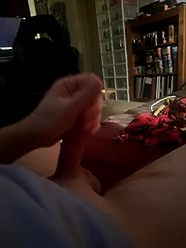 Snapshot of whitestroker chatting on October 23, 5:23 pm whitestroker online show from October 23, 5:23 pm