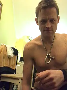 londonfuckwhore1 online show from February 25, 11:19 am