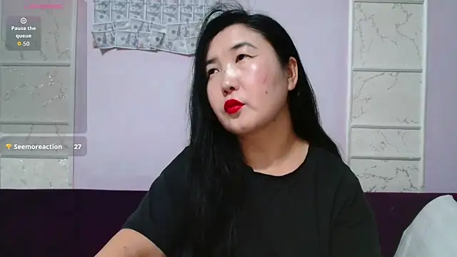 Snapshot of Bet_Lu chatting on December 18, 9:26 am Bet Lu online show from December 18, 9:26 am