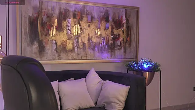 Snapshot of RoseFerrera chatting on November 17, 9:20 pm RoseFerrera online show from November 17, 9:20 pm