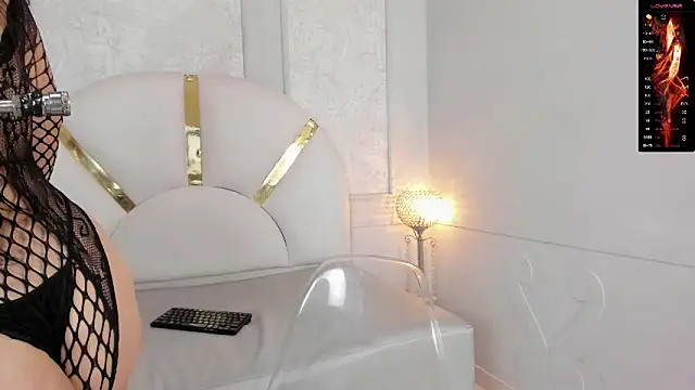 Snapshot of SofiaRousel chatting on September 25, 4:16 am SofiaRousel online show from September 25, 4:16 am