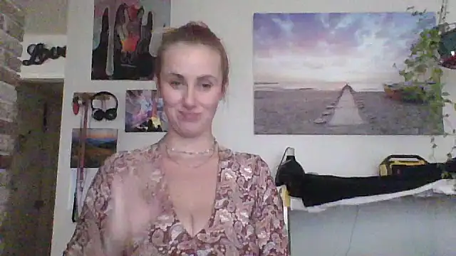 ClumsyLink online show from October 22, 9:36 pm