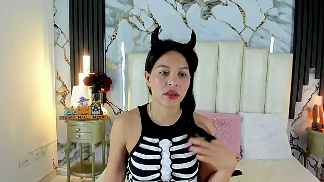 lulumars online show from October 28, 5:11 am