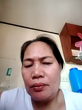 Snapshot of Sofiafuckbabes chatting on January 23, 1:51 am Sofiafuckbabes online show from January 23, 1:51 am