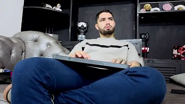 matteosantos online show from February 11, 9:58 am